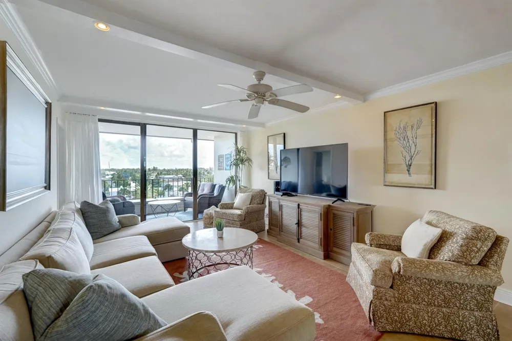 225 Beach Road #503 Tequesta, FL 33469