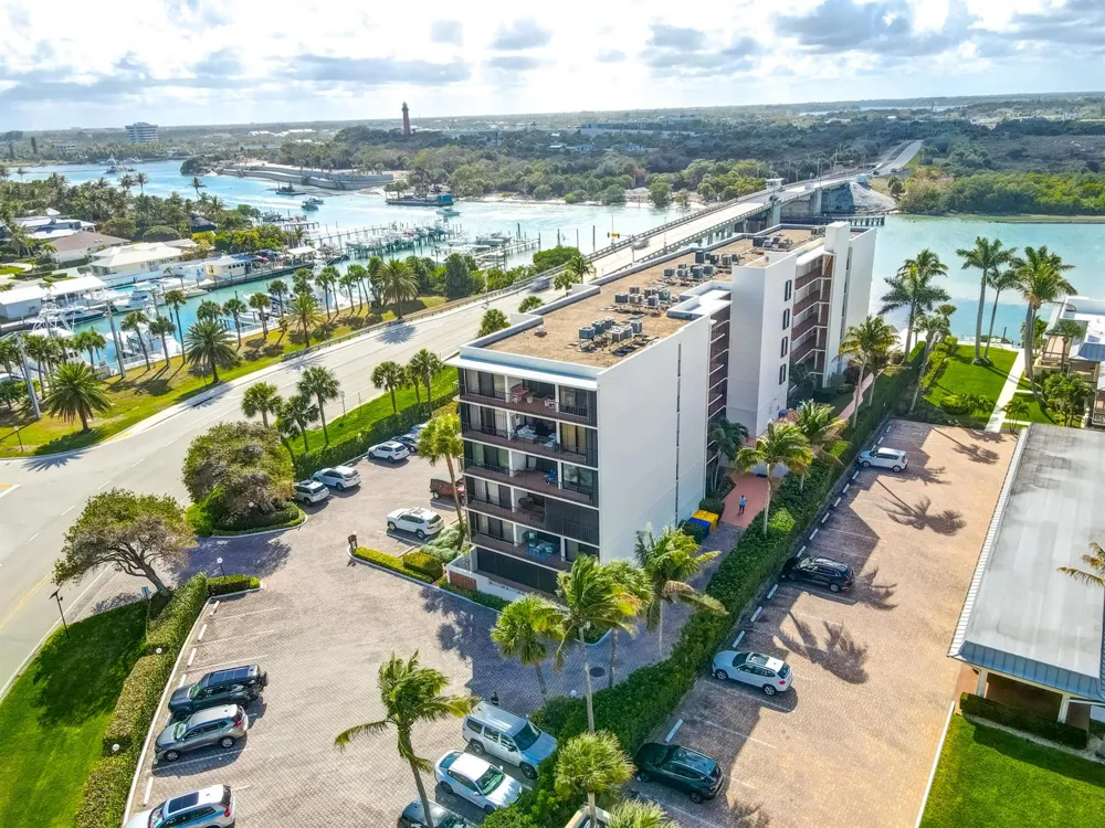 225 Beach Road #503 Tequesta, FL 33469