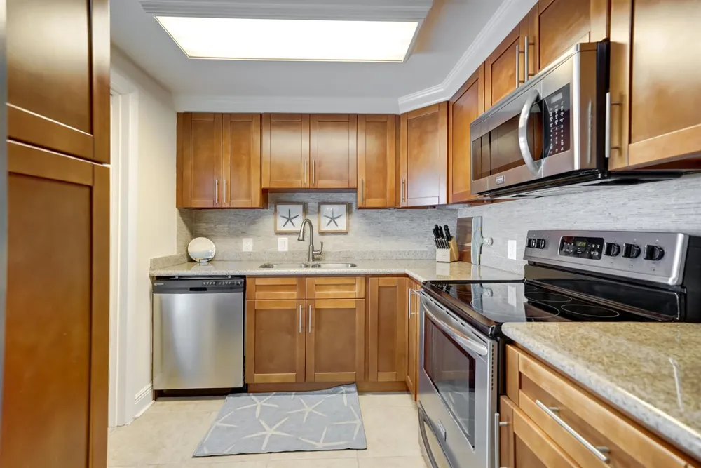225 Beach Road #503 Tequesta, FL 33469