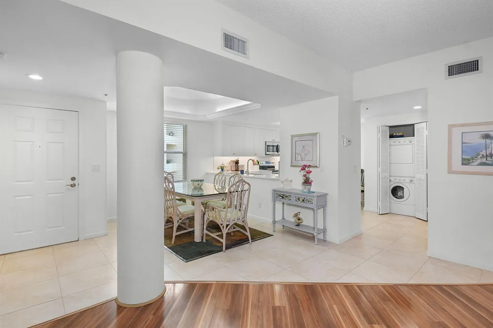221 NE Plantation Road #316 Hutchinson Island, FL 34996