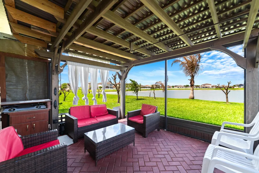 879 Bent Creek Drive Fort Pierce, FL 34947