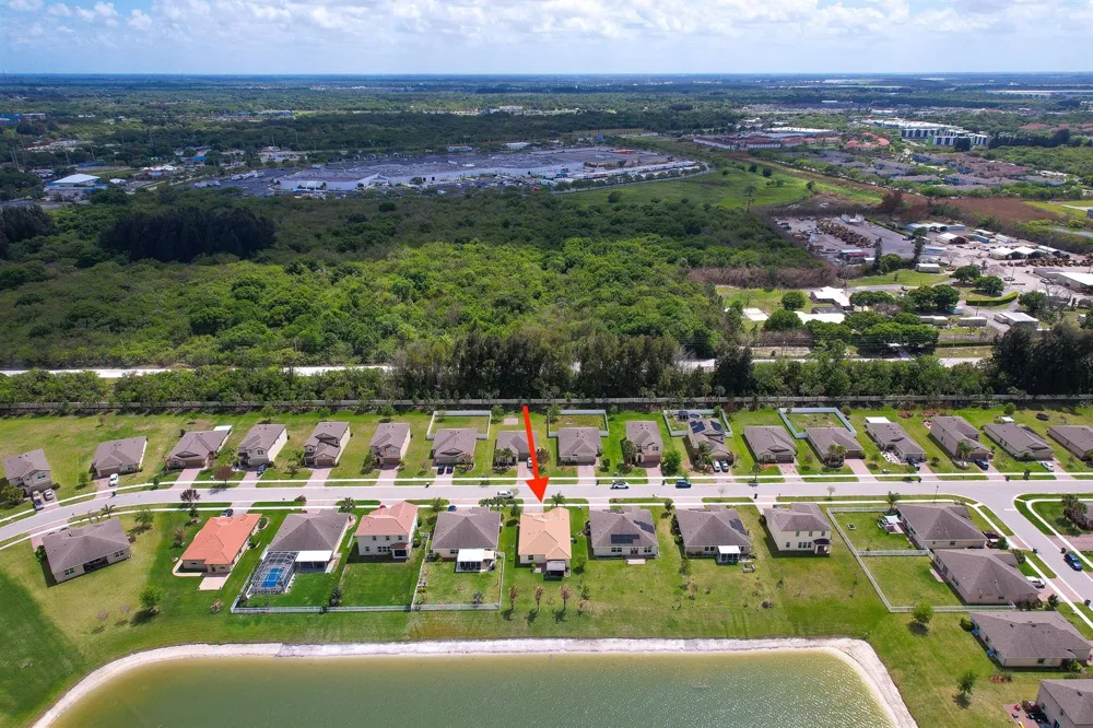 879 Bent Creek Drive Fort Pierce, FL 34947