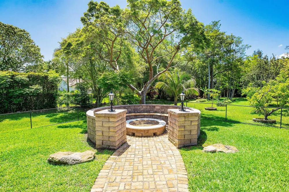 6002 NW 74th Terrace Parkland, FL 33067
