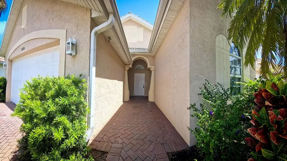 12415 SE Plandome Drive Hobe Sound, FL 33455