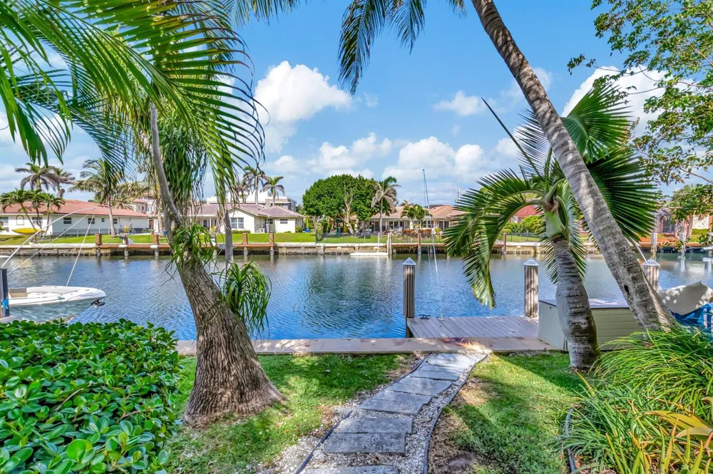4310 S Ocean Boulevard #B Highland Beach, FL 33487