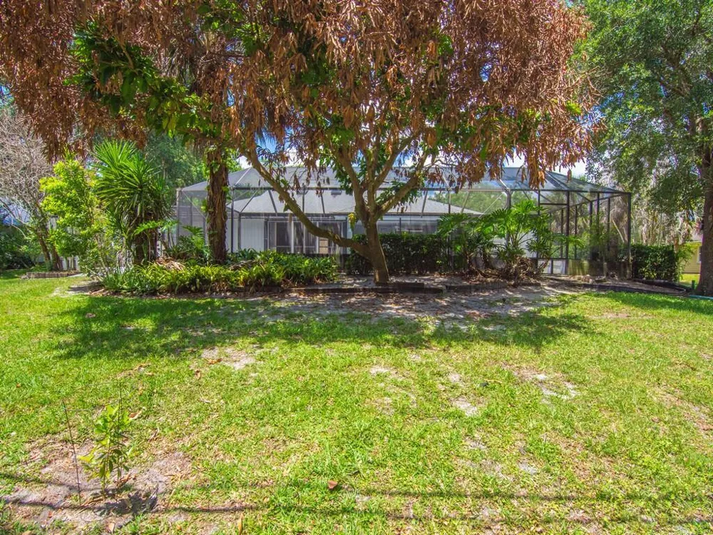 1070 47th Avenue SW Vero Beach, FL 32968