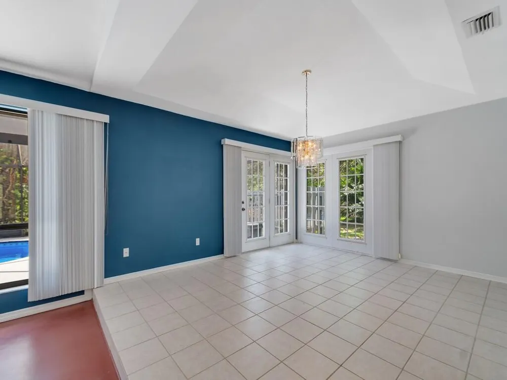 1070 47th Avenue SW Vero Beach, FL 32968