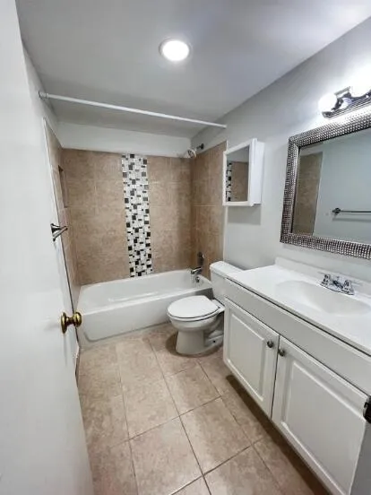 6289 Lear Drive #302 Atlantis, FL 33462