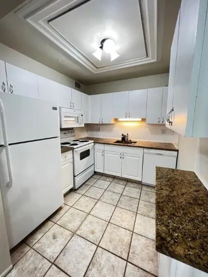 6289 Lear Drive #302 Atlantis, FL 33462