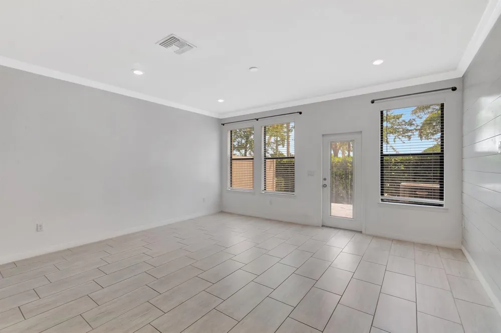 2854 Bard Street Palm Springs, FL 33406