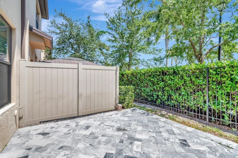 2854 Bard Street Palm Springs, FL 33406