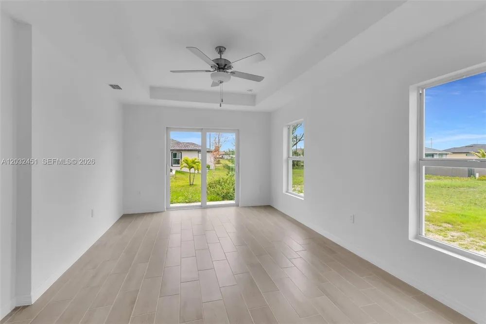 2221 NW 43rd Cape Coral, FL 33993