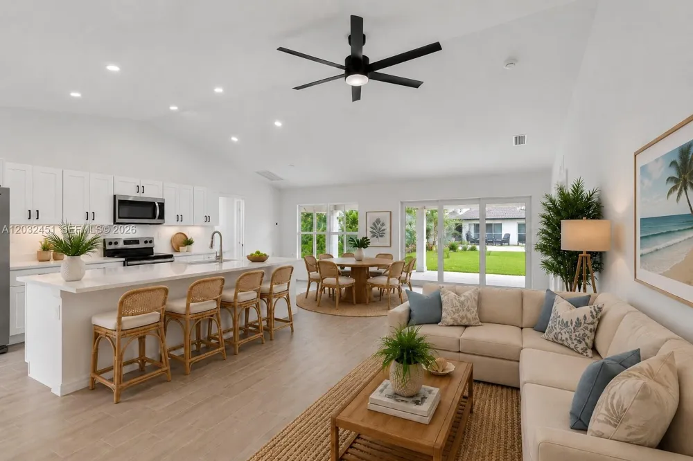 2221 NW 43rd Cape Coral, FL 33993