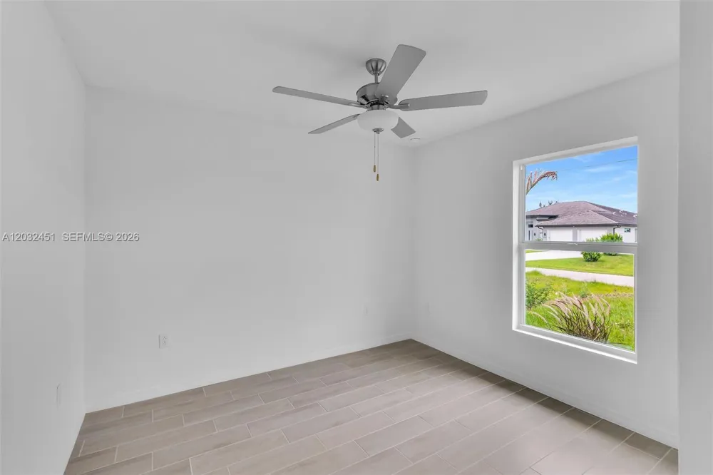 2221 NW 43rd Cape Coral, FL 33993