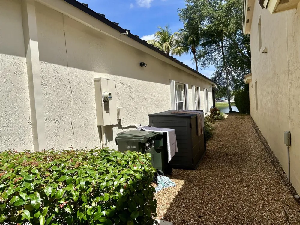 4939 Pelican Street Coconut Creek, FL 33073