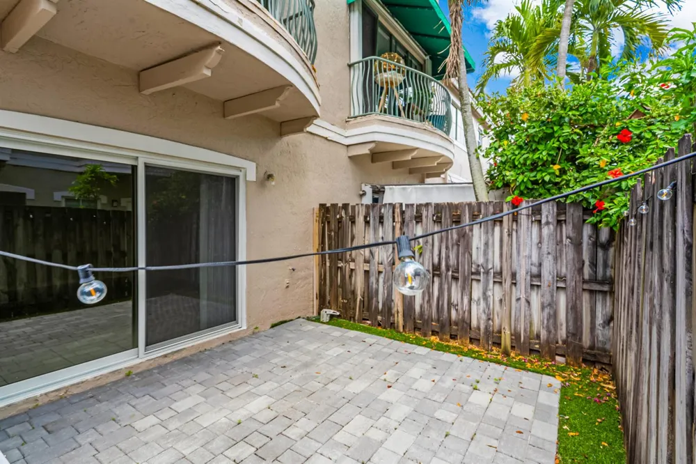 12616 NW 14th Court Sunrise, FL 33323