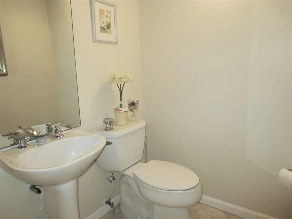 1900 Oceanwalk Lane #117 Lauderdale By The Sea, FL 33062