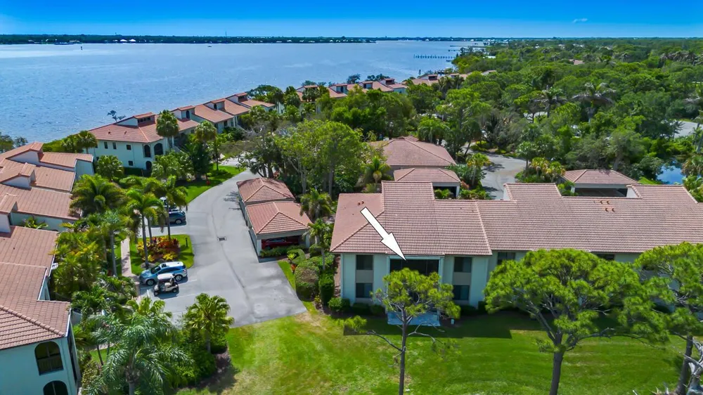 2516 NW Seagrass Drive #8b Palm City, FL 34990
