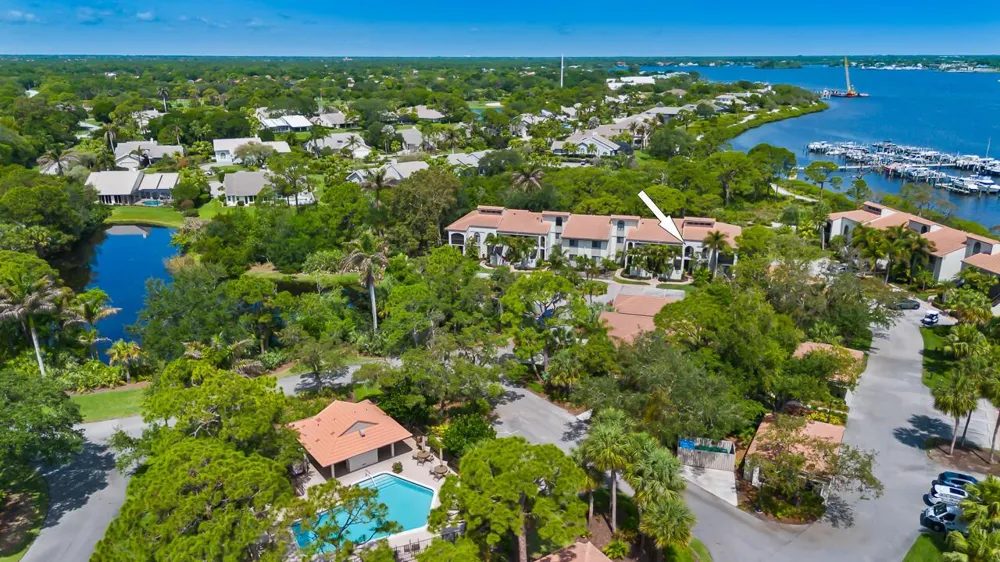 2516 NW Seagrass Drive #8b Palm City, FL 34990