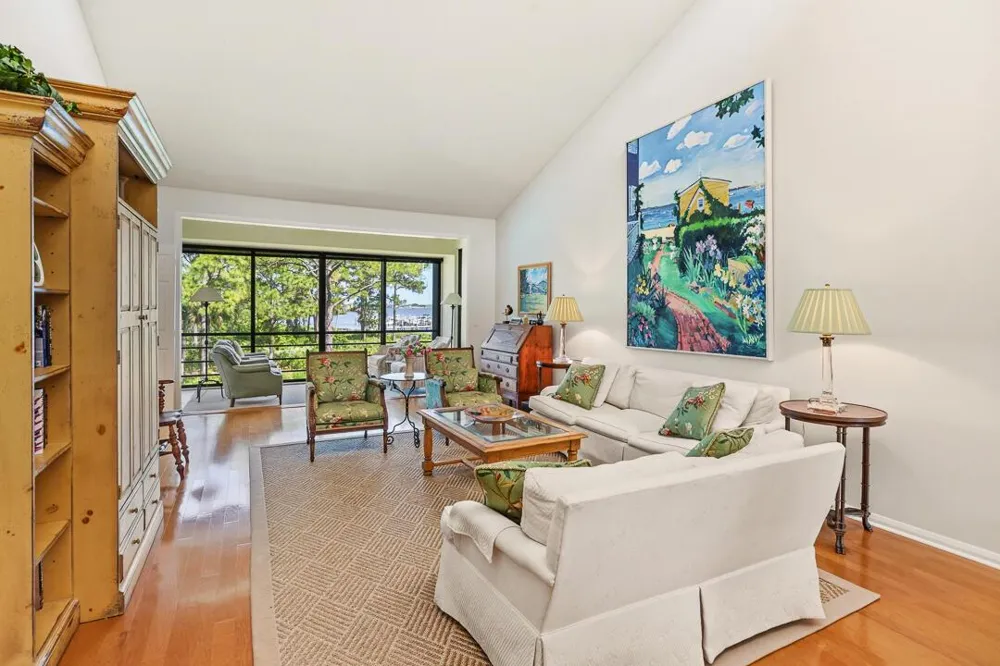 2516 NW Seagrass Drive #8b Palm City, FL 34990