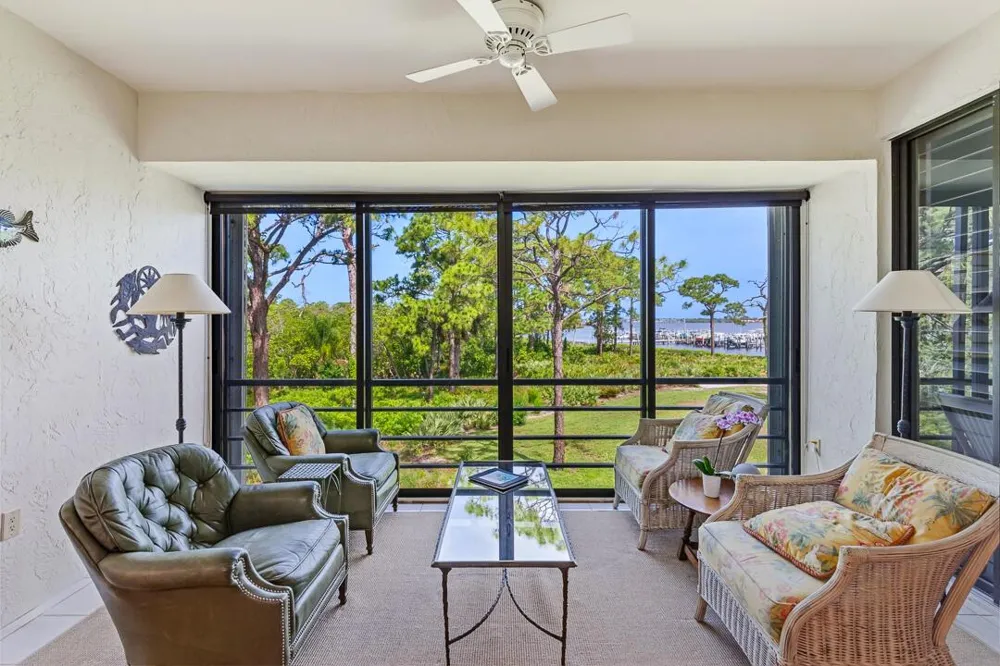 2516 NW Seagrass Drive #8b Palm City, FL 34990