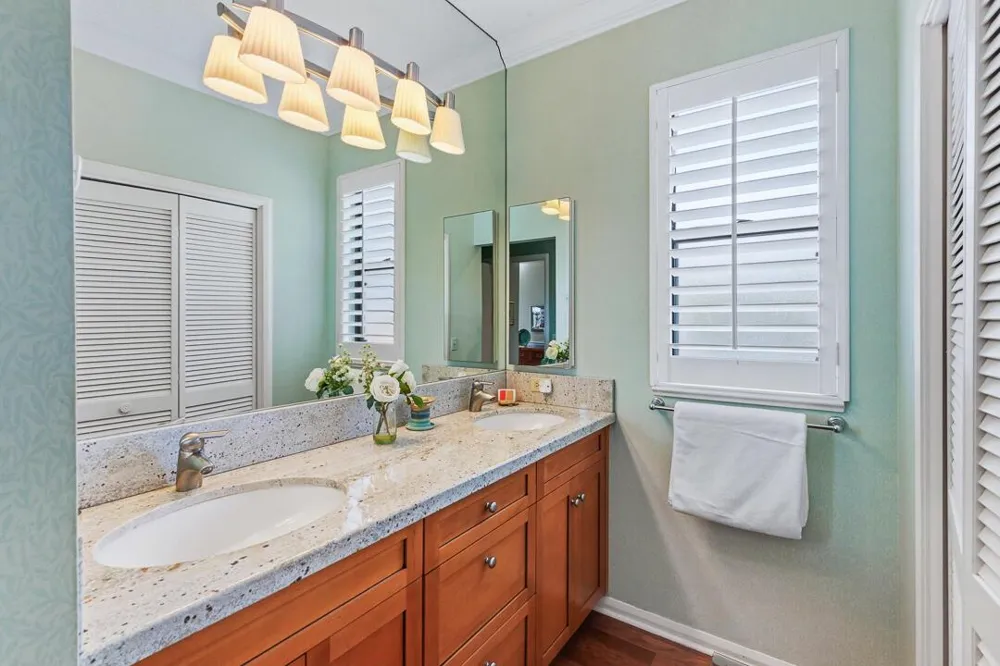 2516 NW Seagrass Drive #8b Palm City, FL 34990