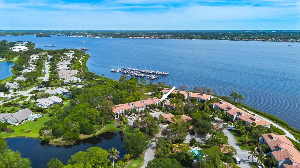 2516 NW Seagrass Drive #8b Palm City, FL 34990