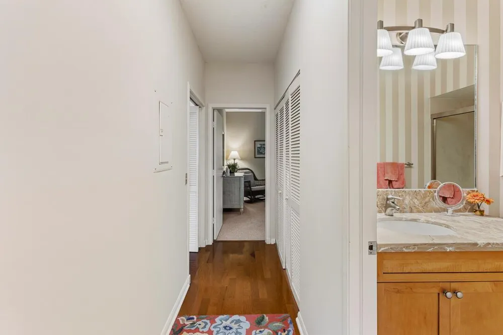 2516 NW Seagrass Drive #8b Palm City, FL 34990