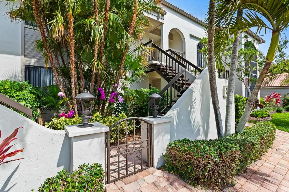 2516 NW Seagrass Drive #8b Palm City, FL 34990