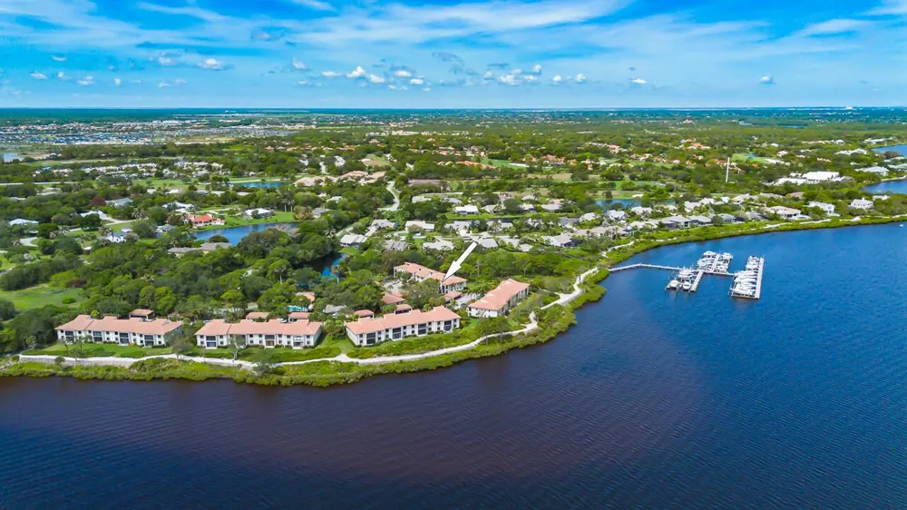 2516 NW Seagrass Drive #8b Palm City, FL 34990