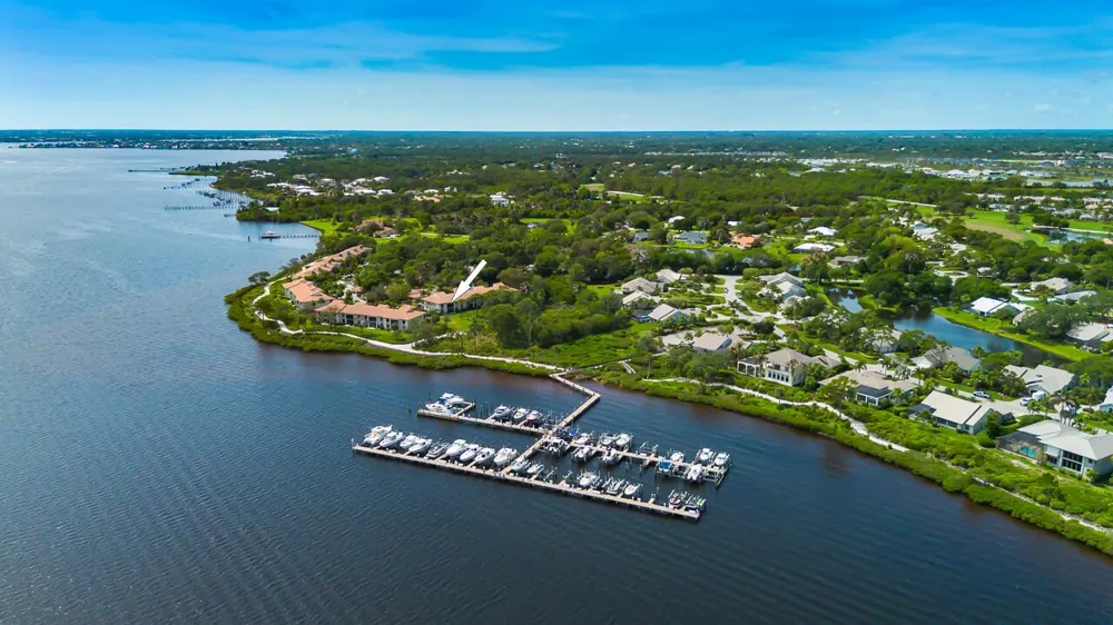 2516 NW Seagrass Drive #8b Palm City, FL 34990