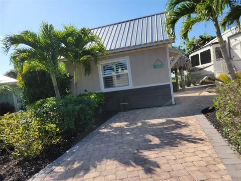 628 SW 35th