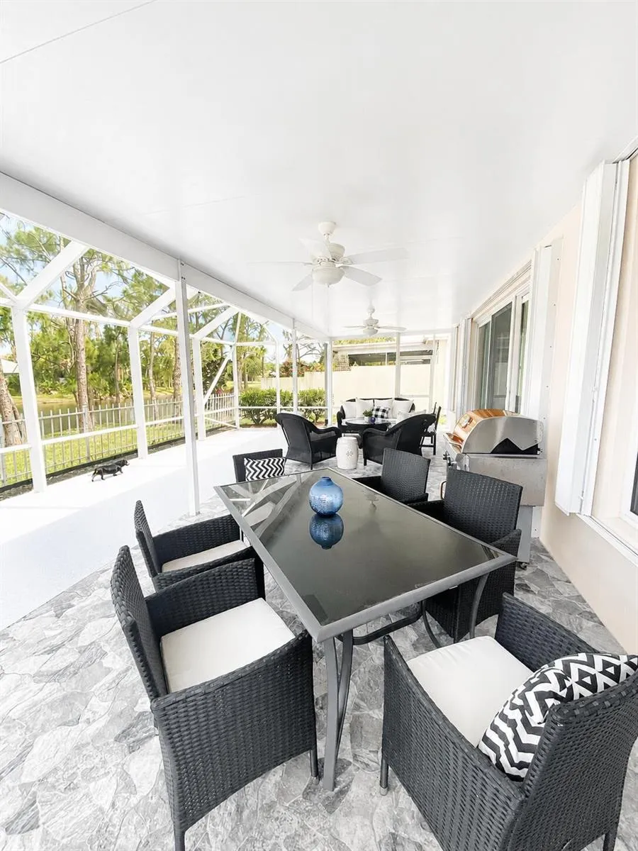 7529 SE Bay Cedar Circle Hobe Sound, FL 33455
