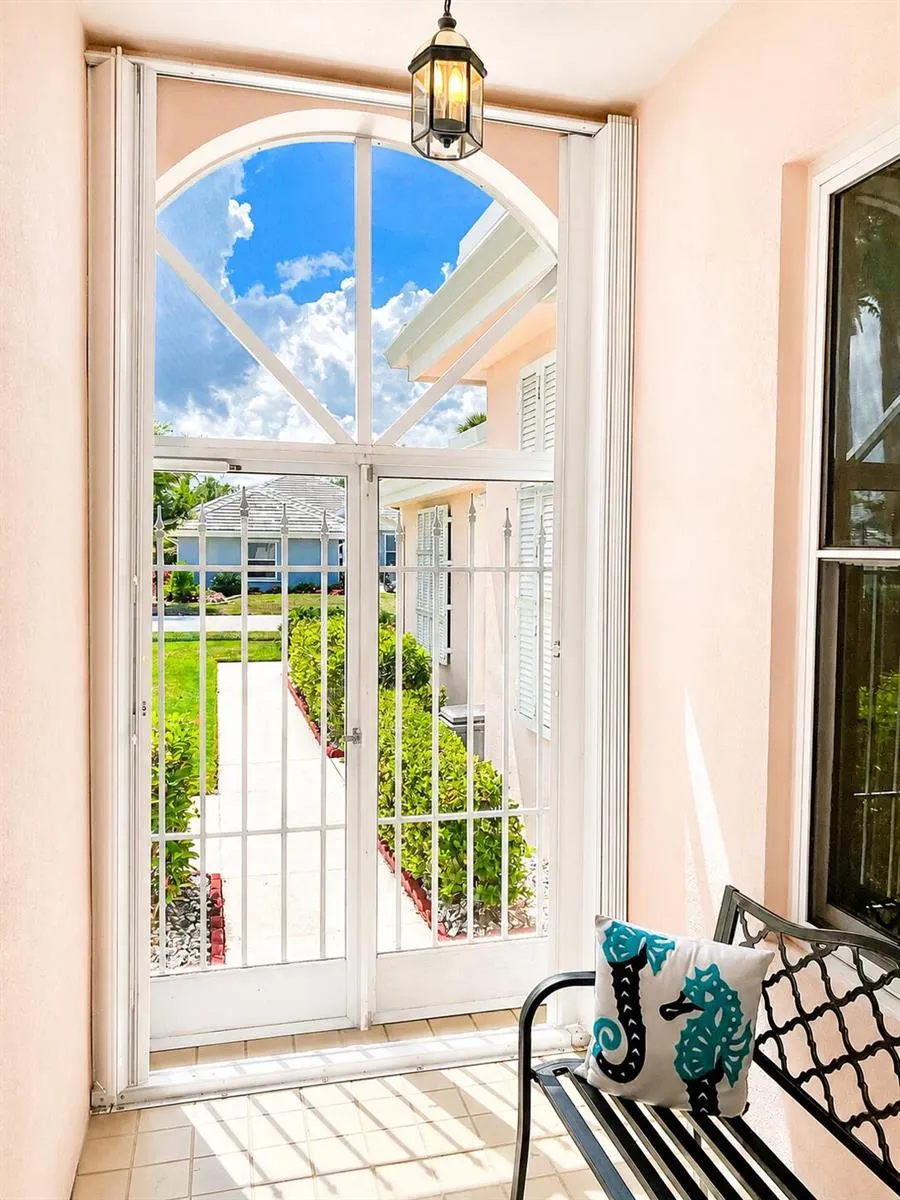 7529 SE Bay Cedar Circle Hobe Sound, FL 33455