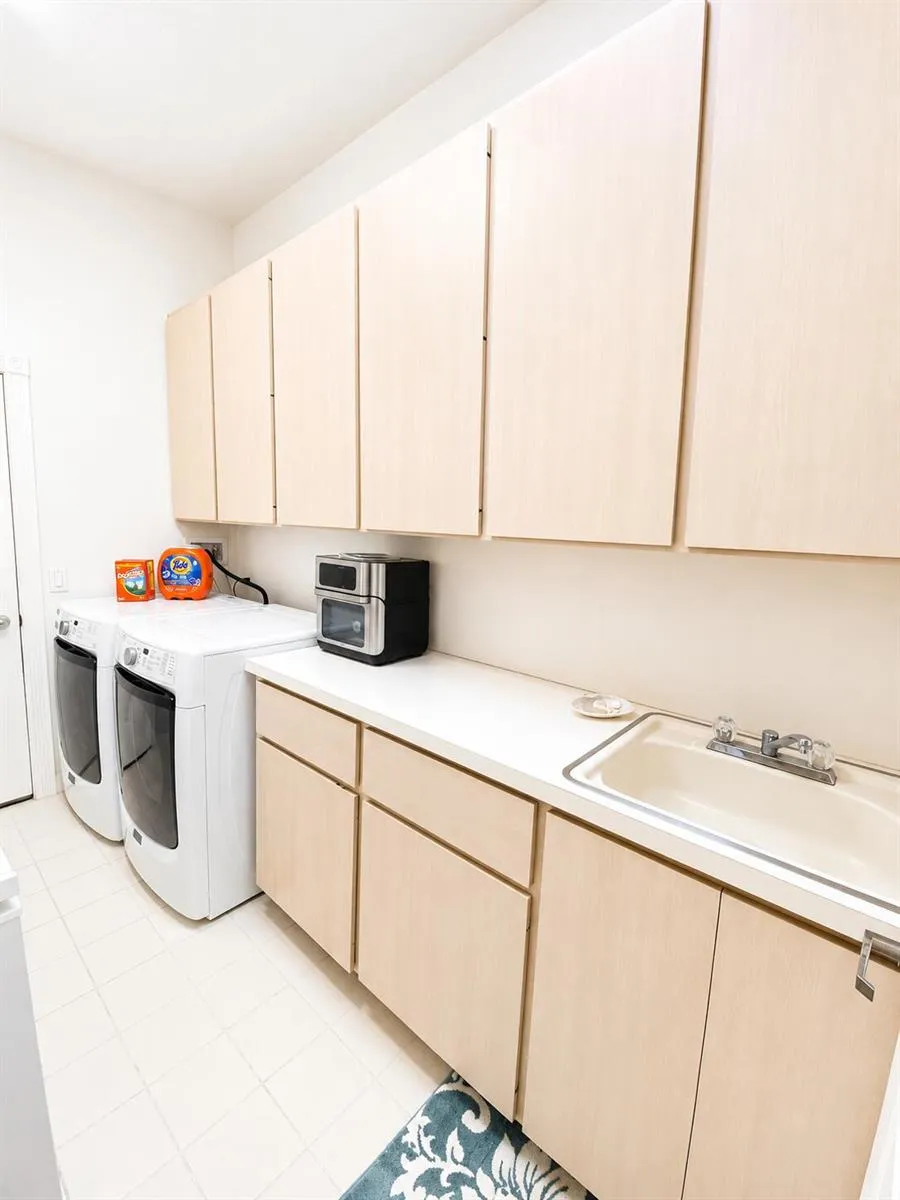 7529 SE Bay Cedar Circle Hobe Sound, FL 33455