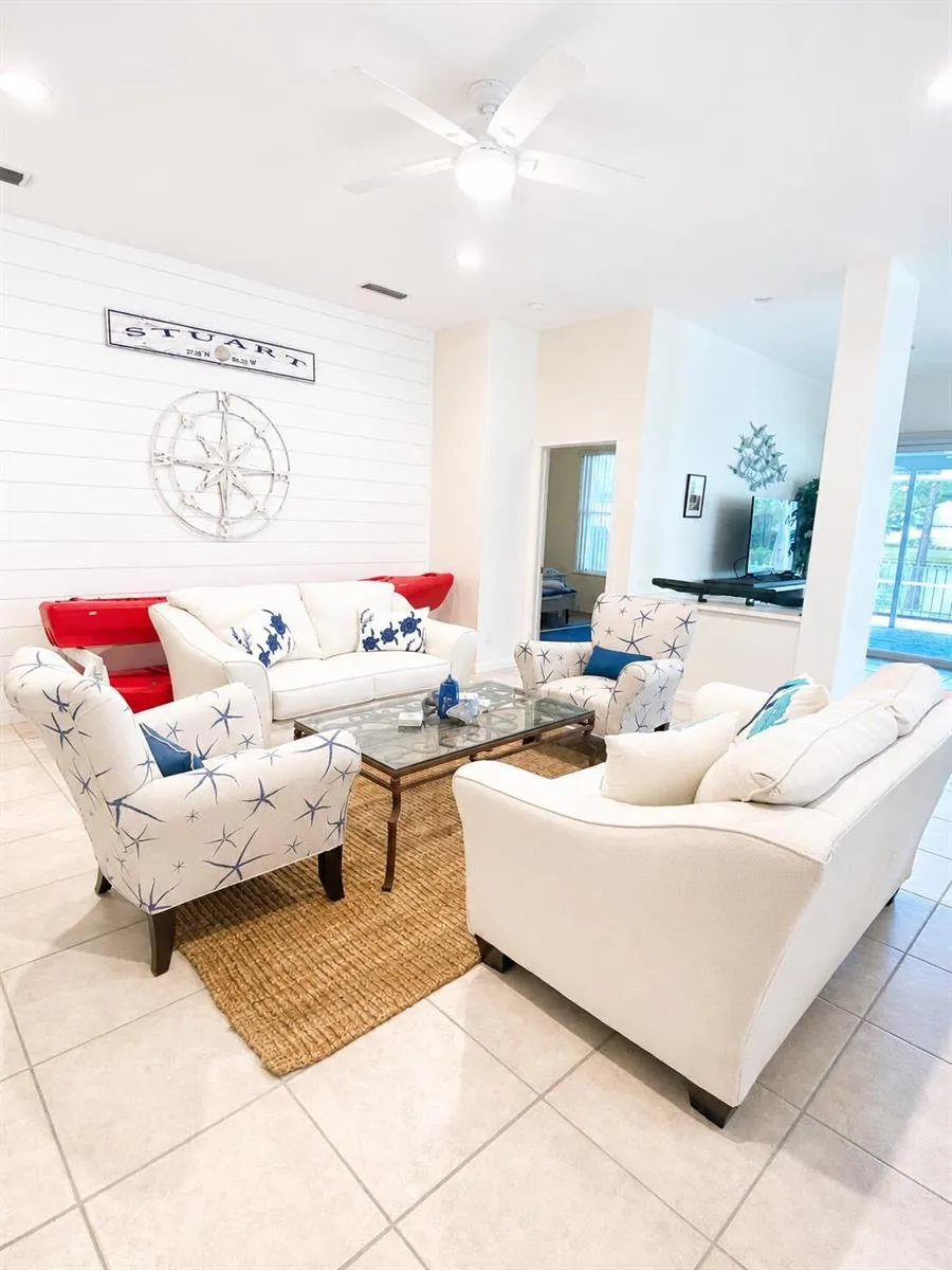 7529 SE Bay Cedar Circle Hobe Sound, FL 33455