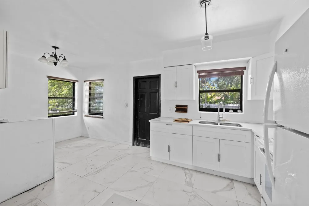 515 NW 88th Street El Portal, FL 33150