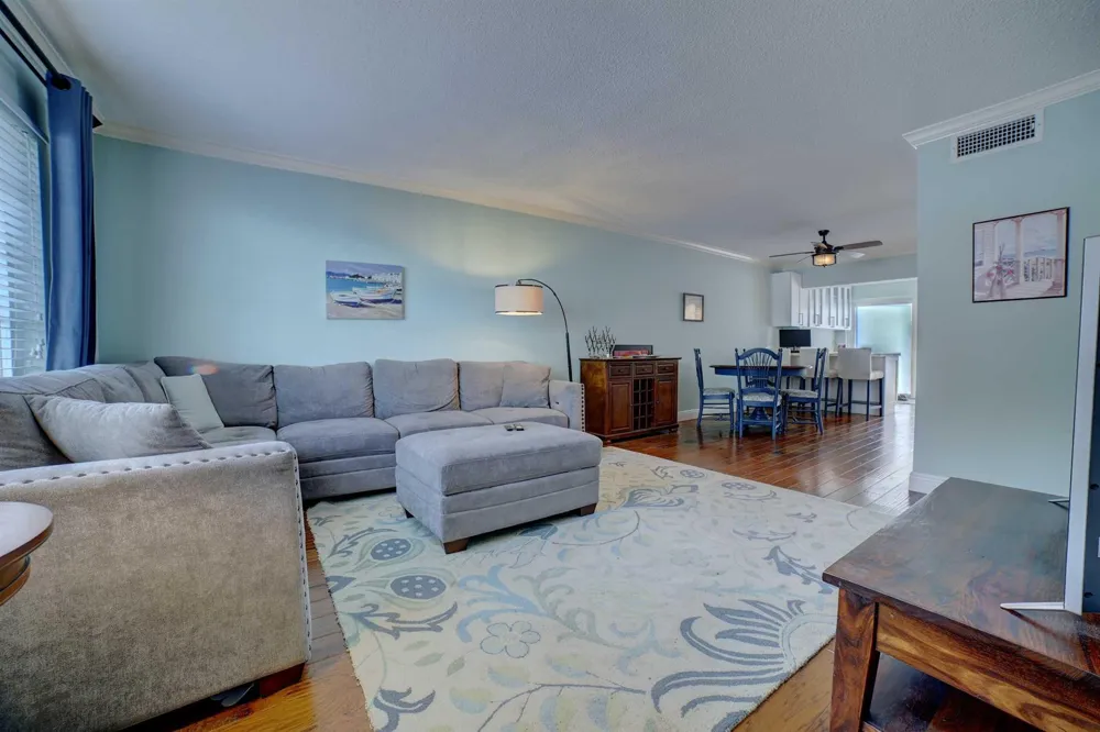 5400 Ocean Boulevard #10 Lauderdale By The Sea, FL 33308