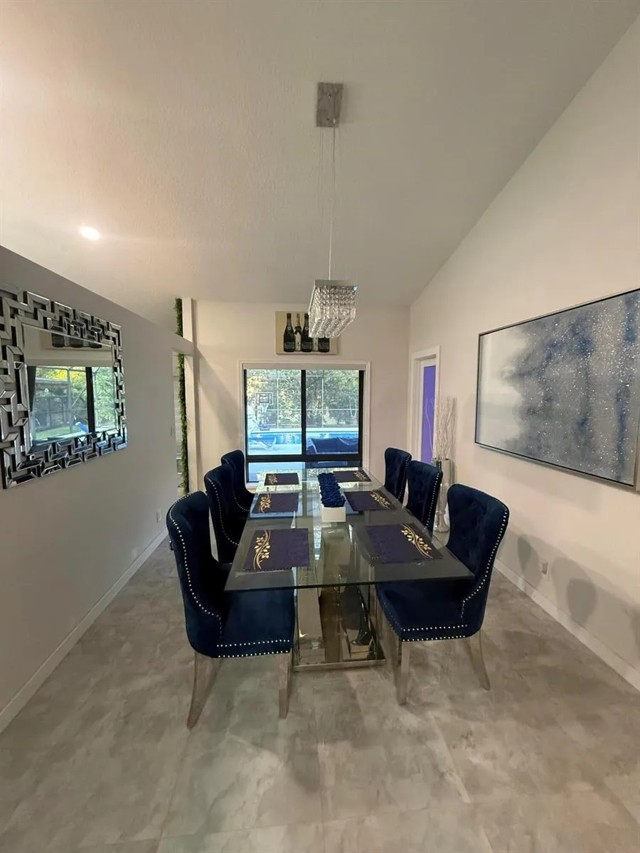 7670 Live Oak Drive Coral Springs, FL 33065