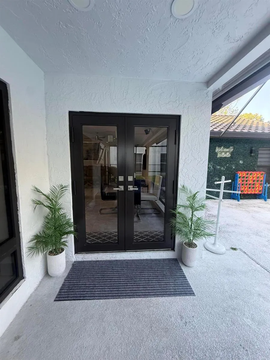 7670 Live Oak Drive Coral Springs, FL 33065