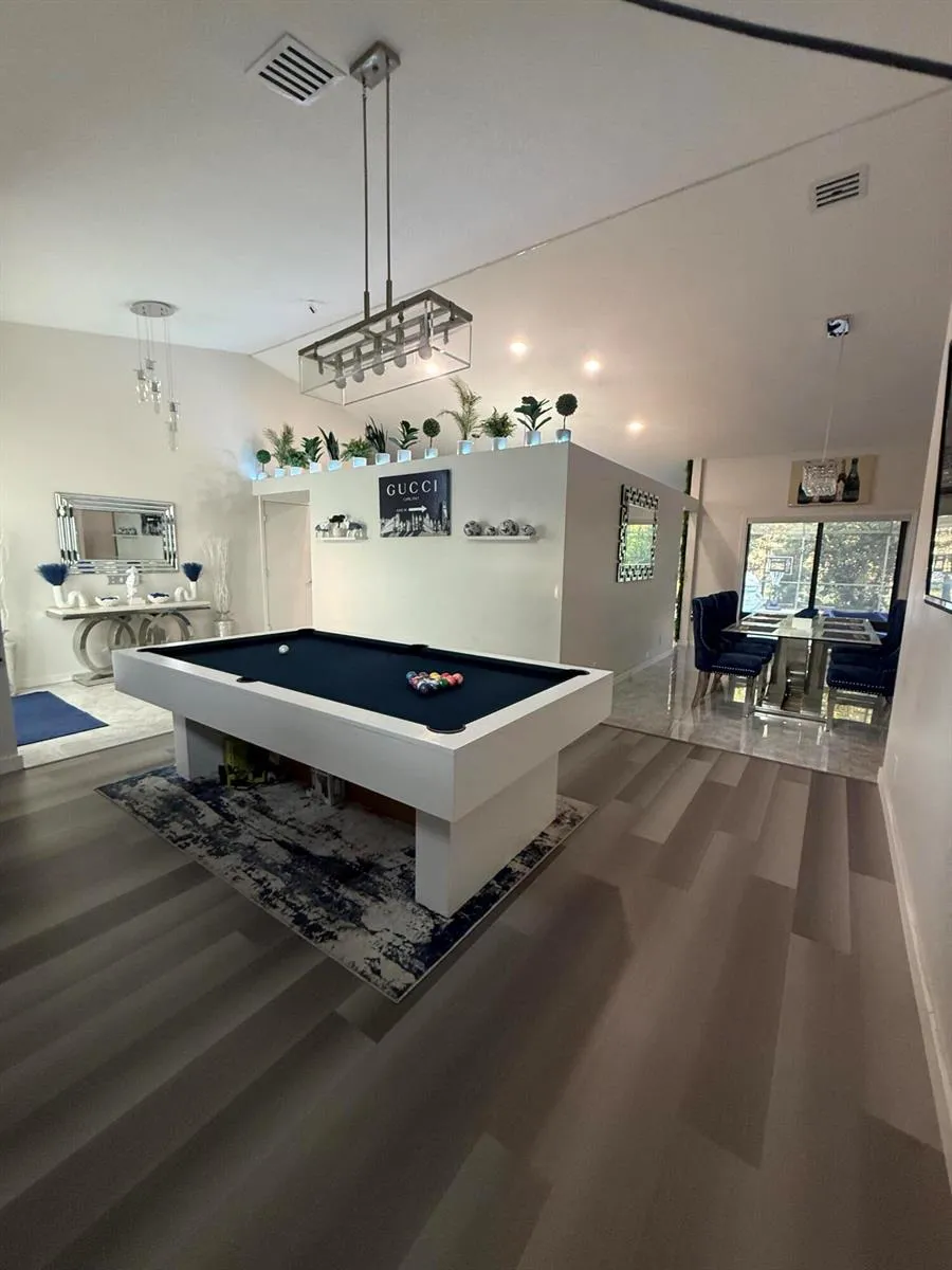 7670 Live Oak Drive Coral Springs, FL 33065