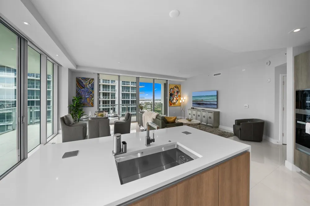 3100 Ocean Drive #H-1608 Singer Island, FL 33404