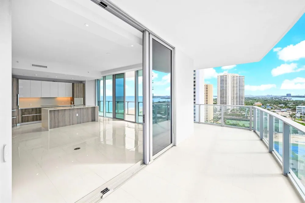 3100 Ocean Drive #H-1608 Singer Island, FL 33404