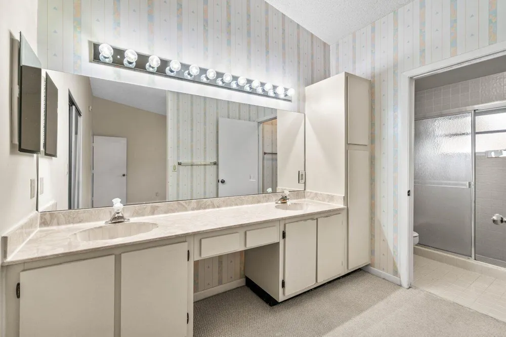 10001 Country Brook Road Boca Raton, FL 33428