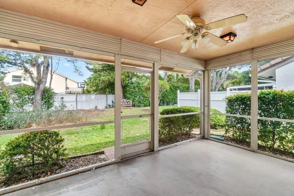 10001 Country Brook Road Boca Raton, FL 33428