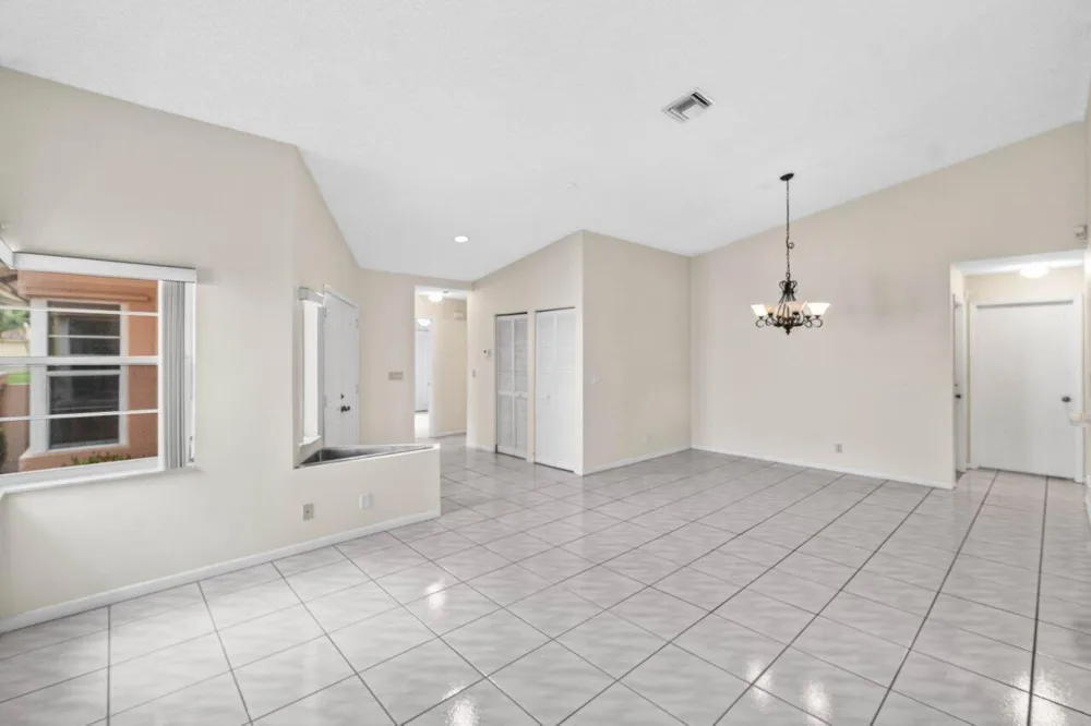 10001 Country Brook Road Boca Raton, FL 33428