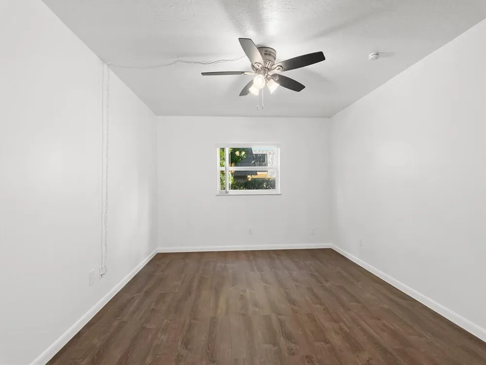 1166 6th Avenue #C5 Vero Beach, FL 32960