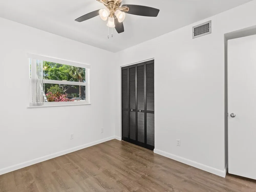 1166 6th Avenue #C5 Vero Beach, FL 32960