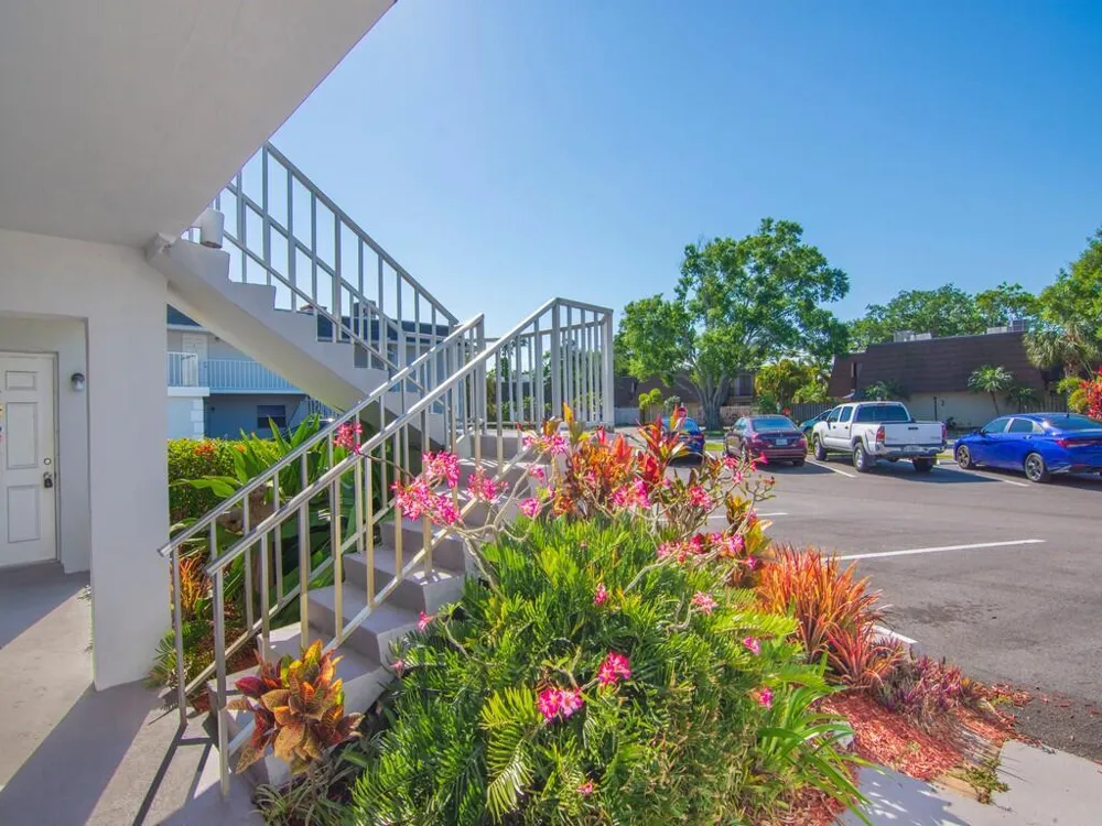 1166 6th Avenue #C5 Vero Beach, FL 32960