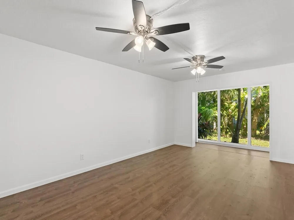 1166 6th Avenue #C5 Vero Beach, FL 32960